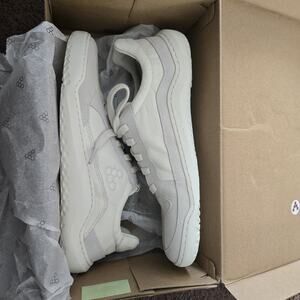 Vivobarefoot Gobi II premium leather Limestone 10US EU43 Brand New